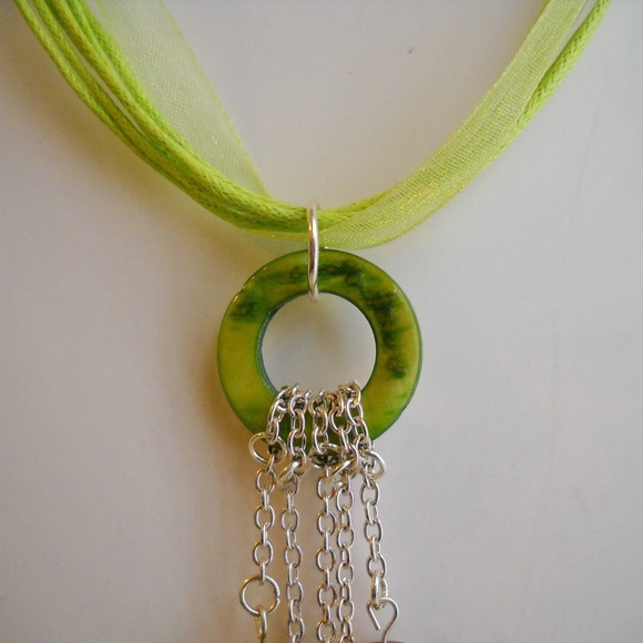 Green Shell Hoop Amber Glass Brown Beaded Pendant Necklace Silver Chain Handmade - Picture 3 of 7